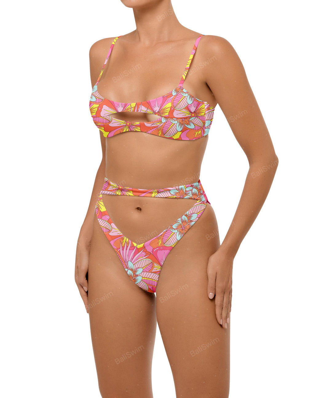 BSWS-T108 Tank top Cutout Bikini Top