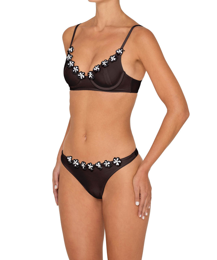 BSWS-B147 Classic Seamless Bottom With Flower Crochet