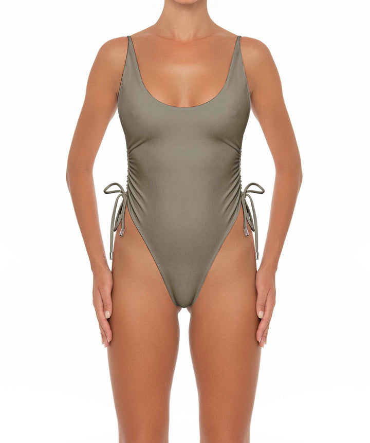 BSWS-S27 Adjustable Side Seams One Piece