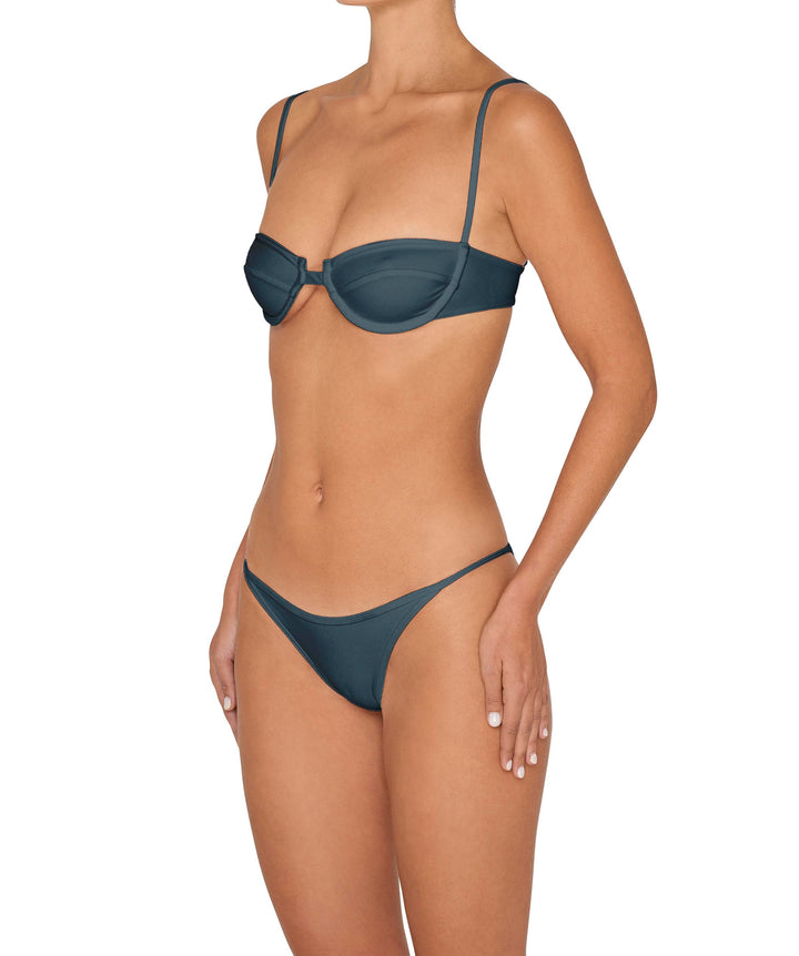 BSWS-T139 Self Tie Underwire Top