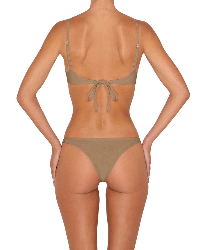 BSWS-T147b Underwire Top