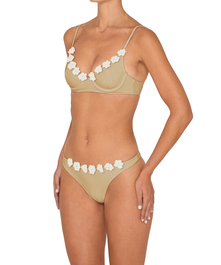 BSWS-B147 Classic Seamless Bottom With Flower Crochet