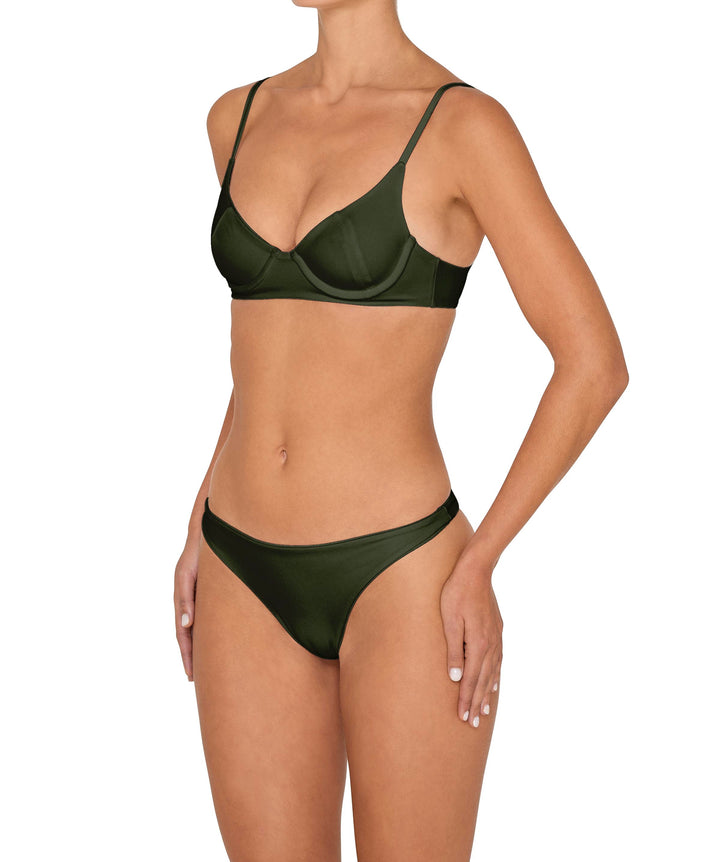 BSWS-T147b Underwire Top