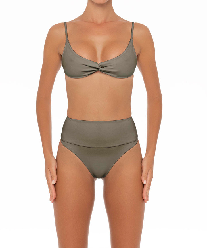 BSWS-T37 Chain Knotted Bikini Top