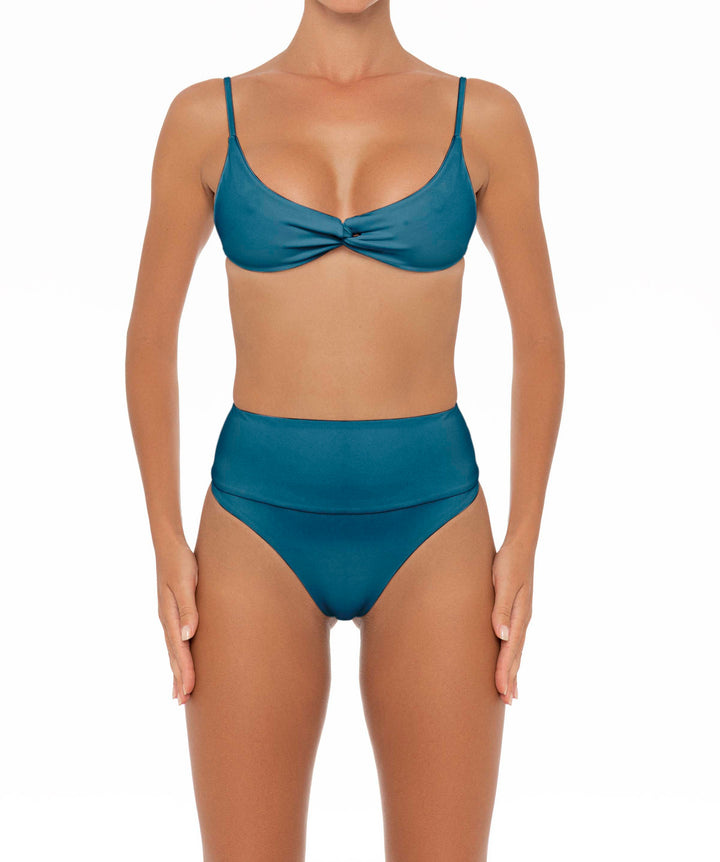 BSWS-T37 Chain Knotted Bikini Top