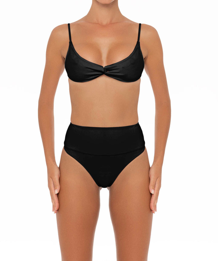 BSWS-T37 Chain Knotted Bikini Top