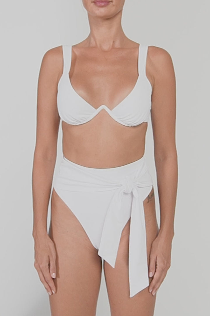 BSWS-T106 Underwired Wide Straps Bikini Top